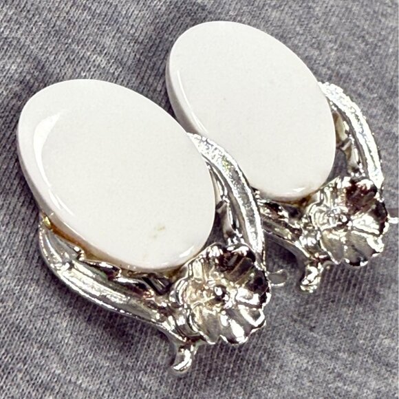 Vintage Silver-Tone Clip-On Earrings With Floral Design & White Oval Accents - Picture 11 of 16